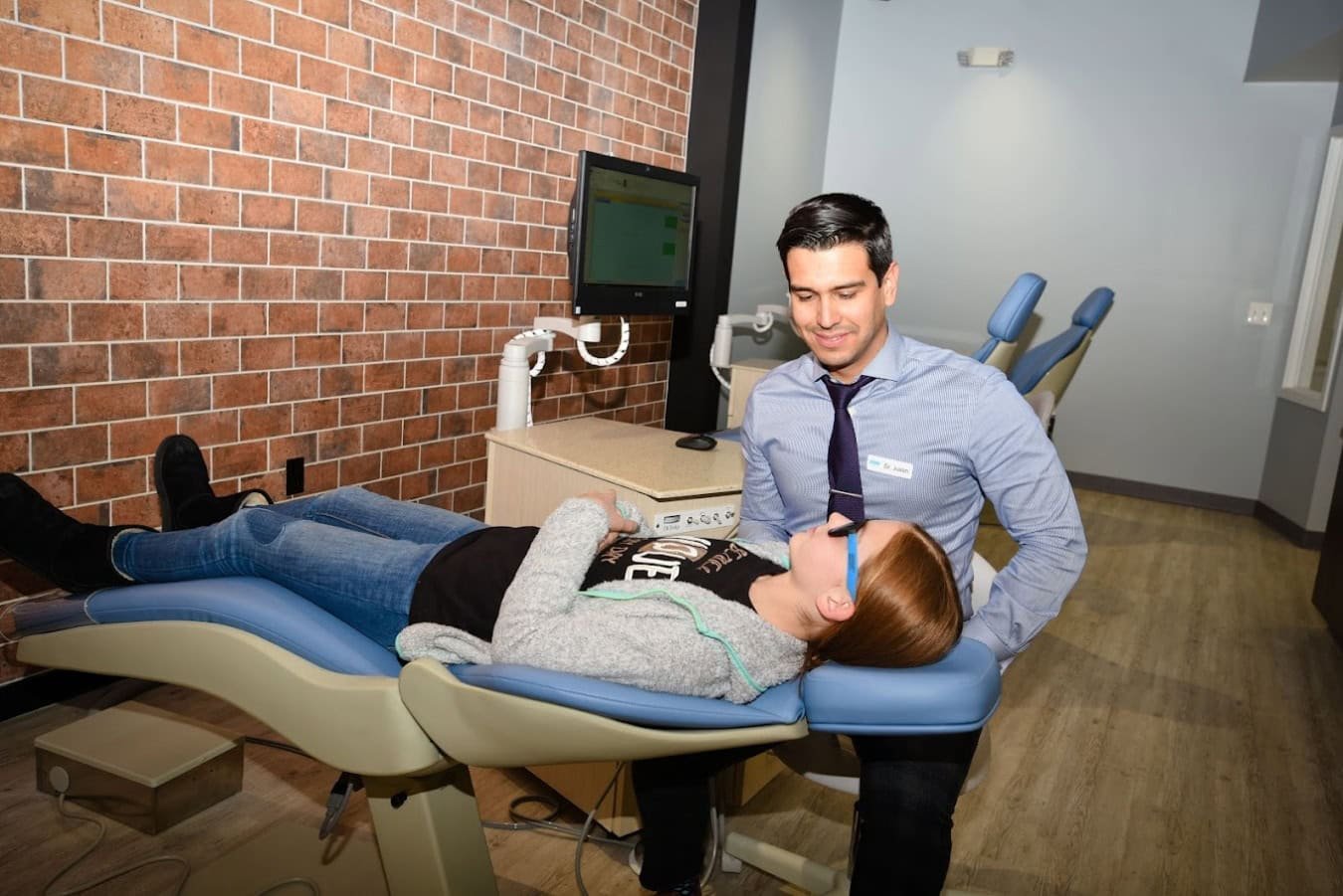 How to Choose the Right Orthodontist for Your Family