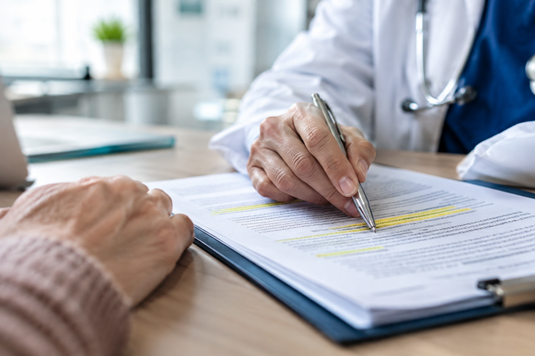 A Clear Guide to Choosing and Preparing for a Cancer Clinical Trial